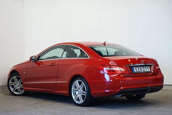 Mercedes-Benz E250 3 of 9