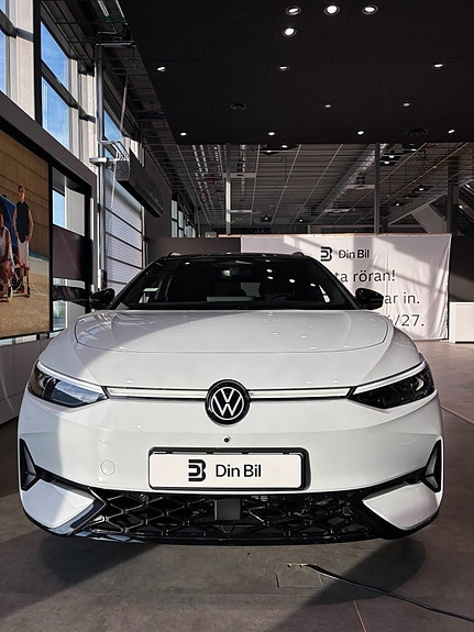 Volkswagen ID.7 2 of 11