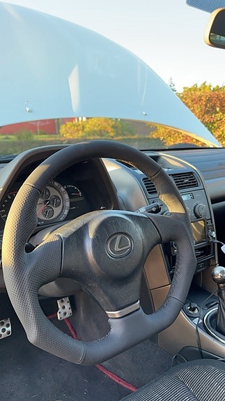 Lexus IS200 4 of 5