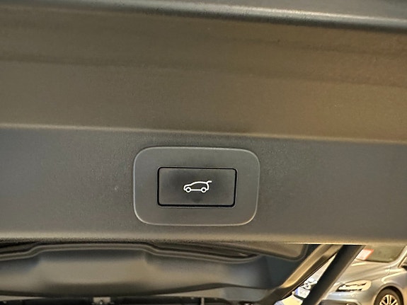 Land Rover Range Rover Sport 18 of 20