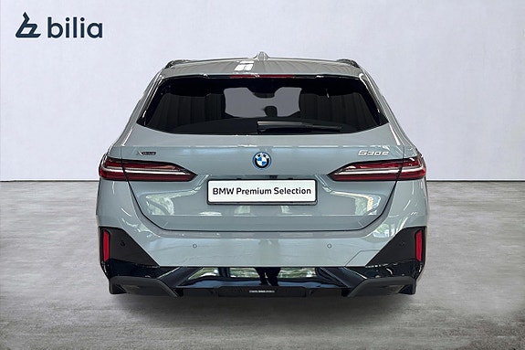 BMW 530e 4 of 19