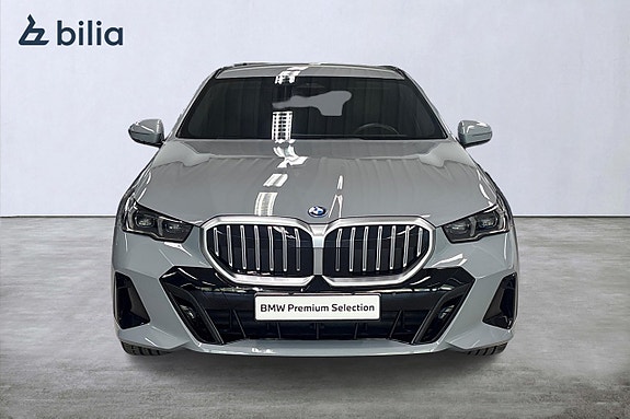 BMW 530e 5 of 19
