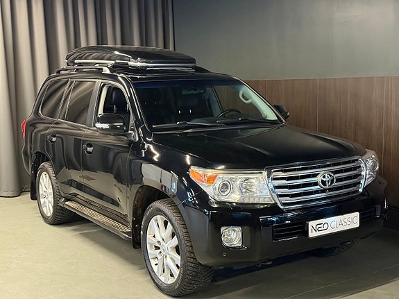 Toyota Land Cruiser 4 of 30
