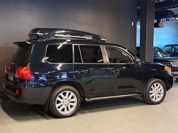 Toyota Land Cruiser 6 of 30