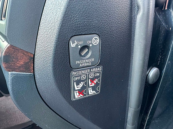 Toyota Land Cruiser 26 of 30