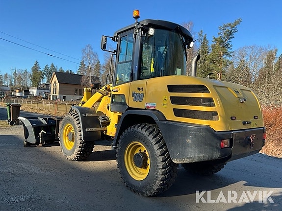 Hjullastare Yanmar V100 med vikplog  och reds 4 of 6