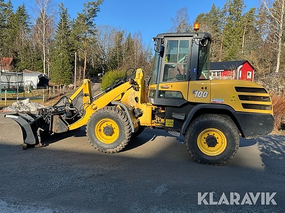 Hjullastare Yanmar V100 med vikplog  och reds 3 of 6
