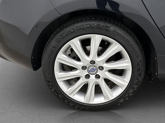 Volvo V40 26 of 27