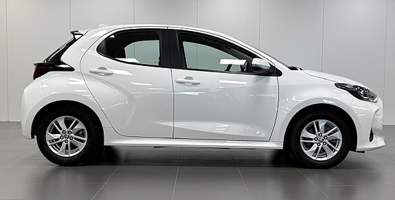 Toyota Yaris 4 of 14