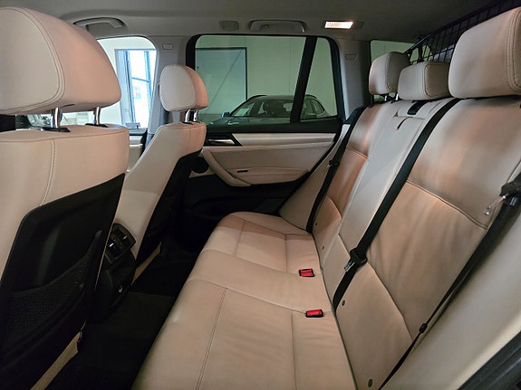 BMW X3 14 of 21