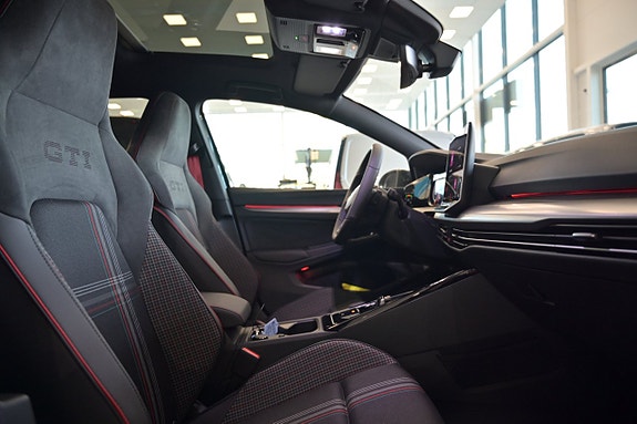 Volkswagen Golf I 23 of 27