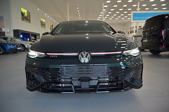 Volkswagen Golf I 3 of 27