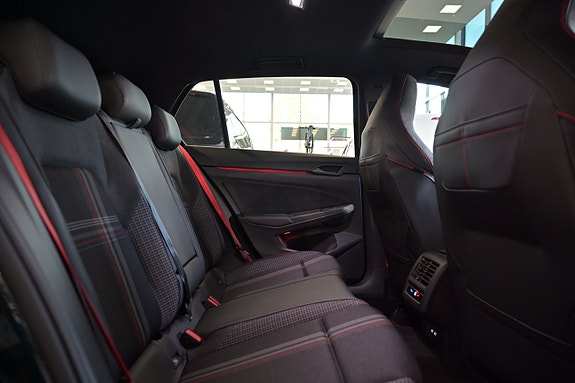 Volkswagen Golf I 24 of 27