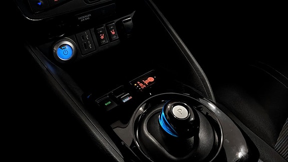 Nissan Leaf 14 of 16