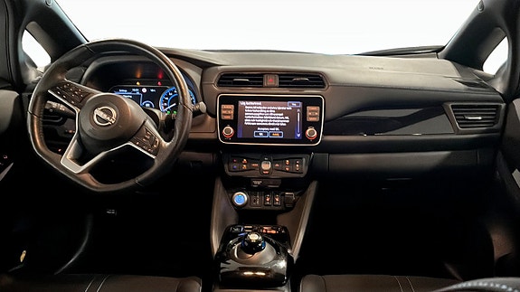 Nissan Leaf 4 of 16