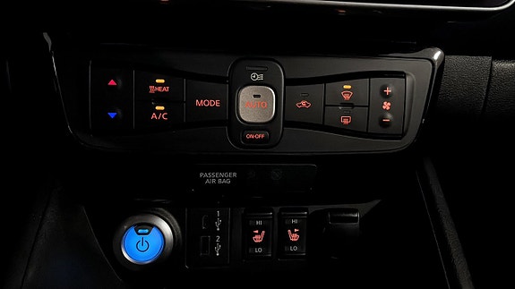 Nissan Leaf 15 of 16