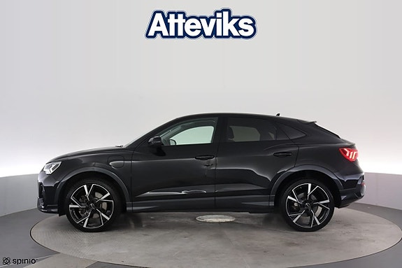 Audi Q3 22 of 23