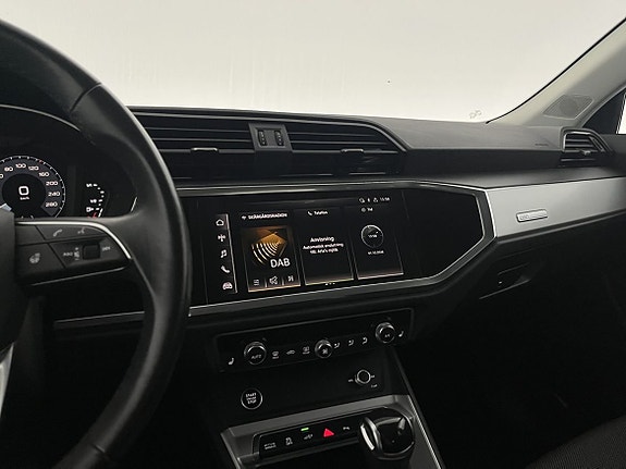 Audi Q3 11 of 23