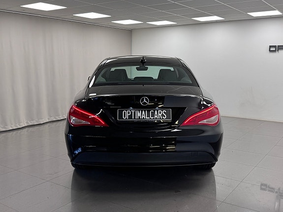 Mercedes-Benz CLA200 9 of 14