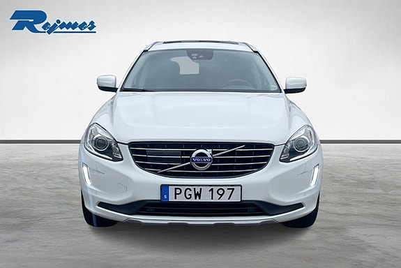 Volvo XC60 6 of 26