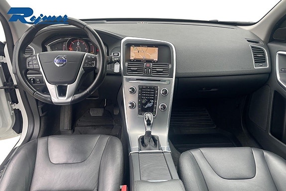 Volvo XC60 9 of 26
