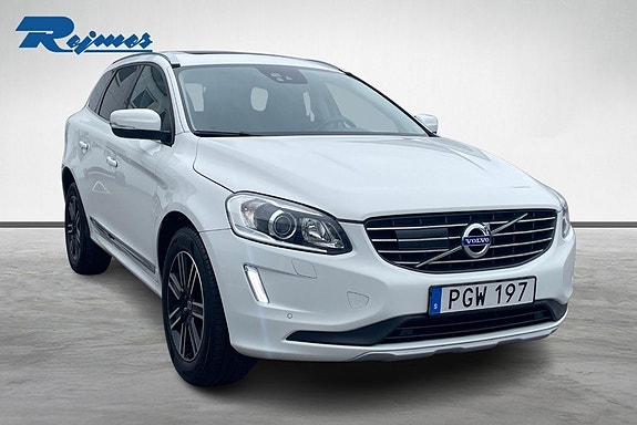 Volvo XC60 2 of 26