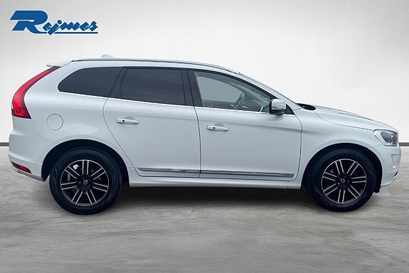 Volvo XC60 4 of 26