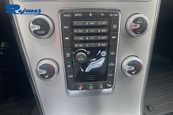Volvo XC60 15 of 26