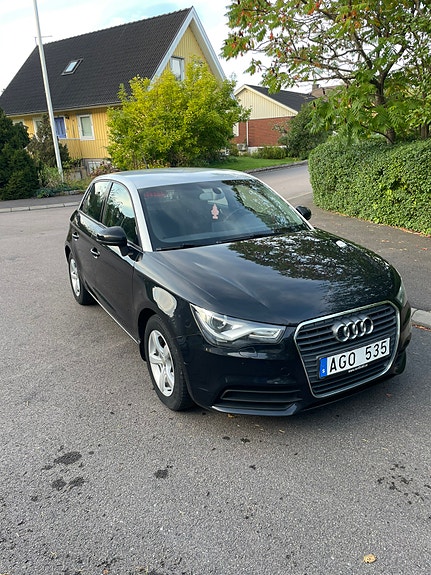 Audi A1 2 of 10