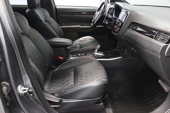 Mitsubishi Outlander 11 of 30