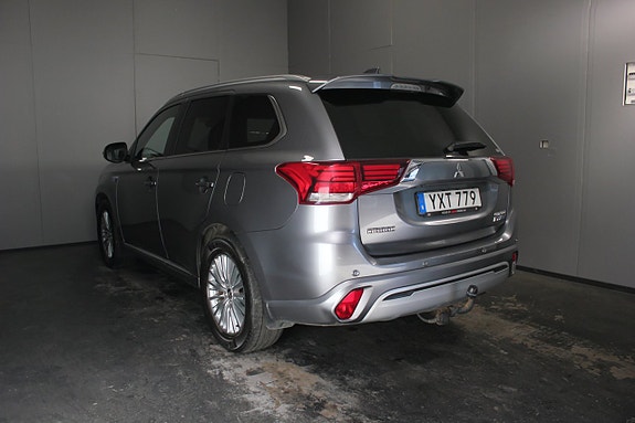Mitsubishi Outlander 3 of 30