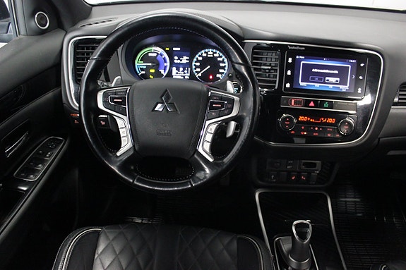Mitsubishi Outlander 15 of 30