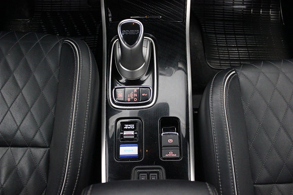 Mitsubishi Outlander 21 of 30