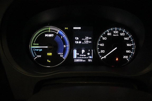 Mitsubishi Outlander 16 of 30