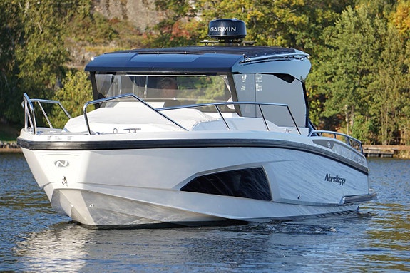Nordkapp Gran Coupe 905 -20 Mercury F400XXL V10-25 5 of 10
