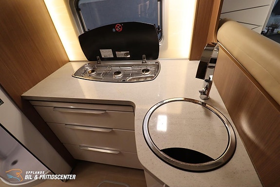 Bürstner Elegance 840 Aut / Alde / AC bodel / Solcell 9 of 16