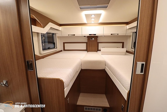 Bürstner Elegance 840 Aut / Alde / AC bodel / Solcell 12 of 16