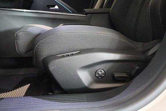 Opel Astra 15 of 30