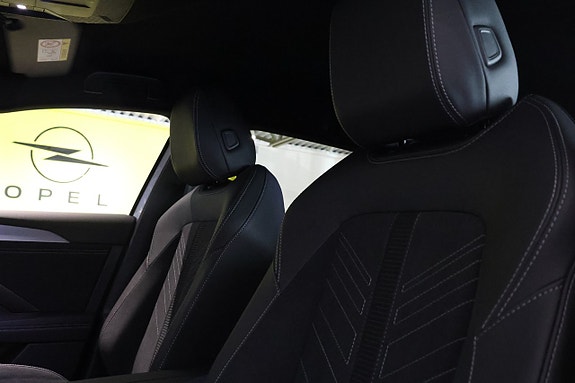 Opel Astra 14 of 30