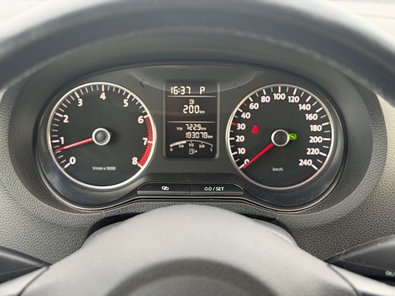 Volkswagen Polo 10 of 20