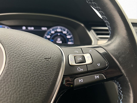 Volkswagen Passat 20 of 30