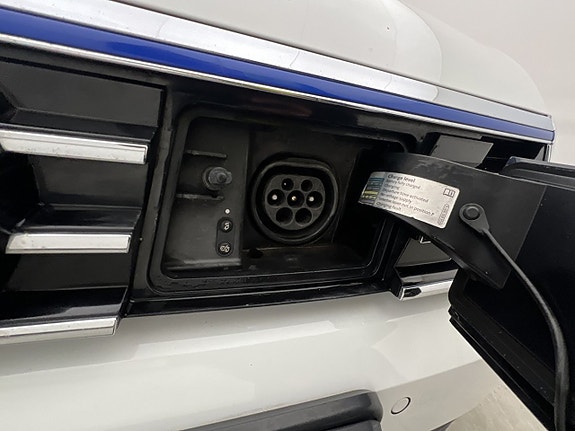 Volkswagen Passat 10 of 30