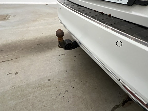 Volkswagen Passat 13 of 30
