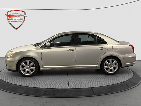 Toyota Avensis 8 of 25