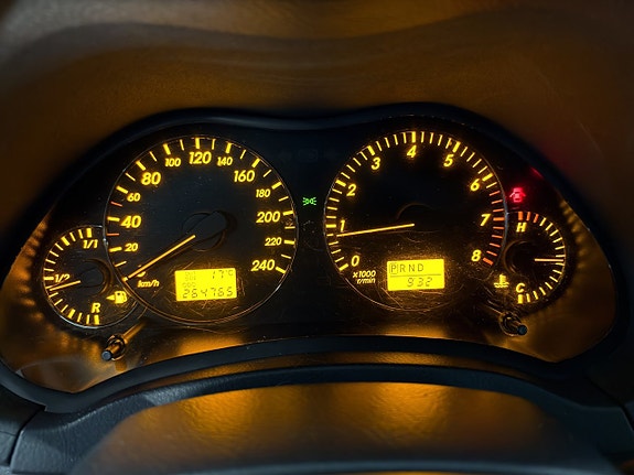 Toyota Avensis 14 of 25