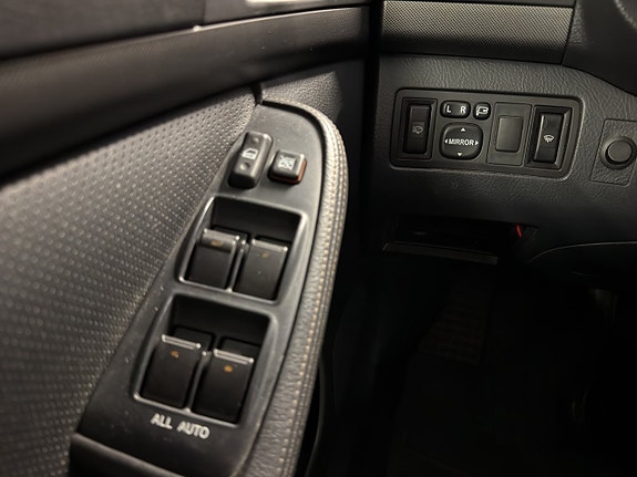 Toyota Avensis 11 of 25
