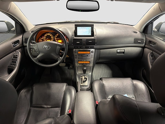 Toyota Avensis 15 of 25
