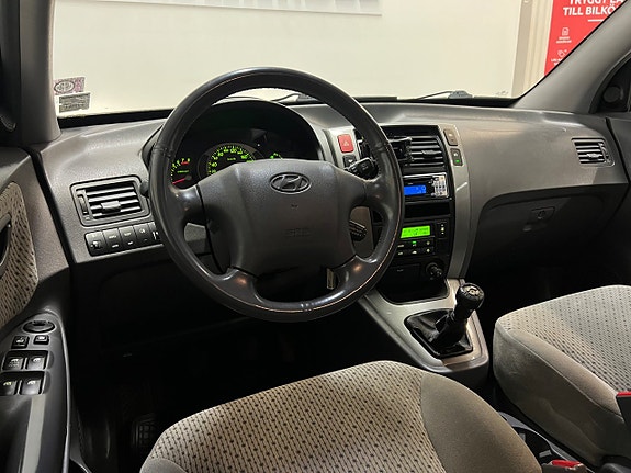 Hyundai Tucson 18 of 26