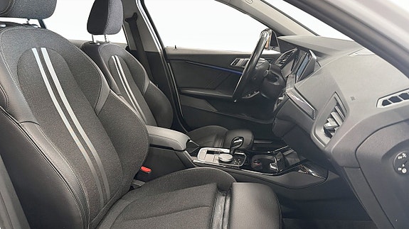 BMW 118i 17 of 26