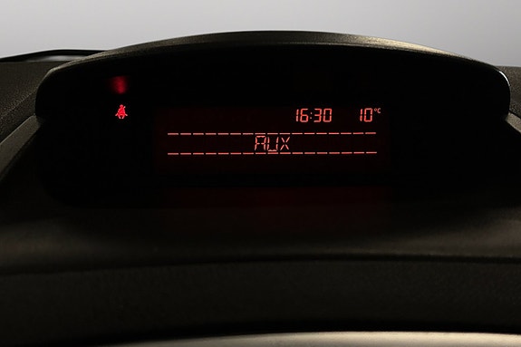 Renault Clio 16 of 21